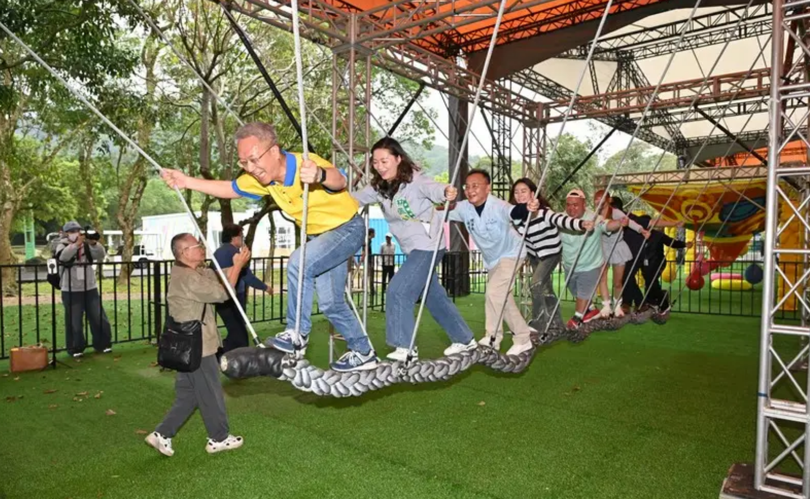 揭開黃碳宇宙祕密！宜蘭綠博奇幻定目劇帶你潛入土壤世界